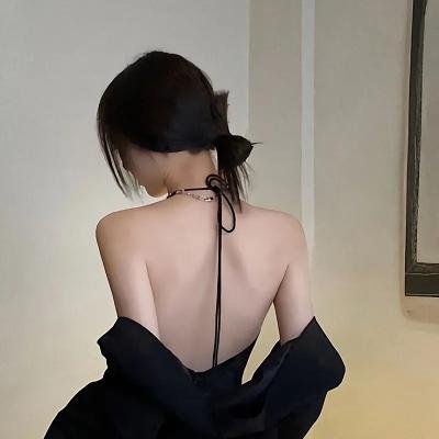 加布里埃拉,丁香和肉桂